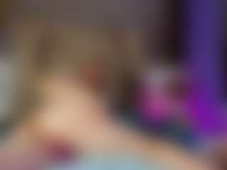 Live cam show with samantha-dimou - Average on Camsoda