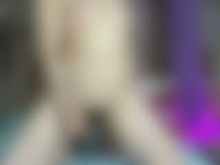 Live cam show with samantha-dimou - Mature Young Adult on Camsoda