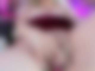 Live cam show with samantha-dimou - Blonde Hair Middle Aged on sexylivex.com