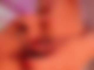 Live cam show with aishathornee - Mature on UwU Esports