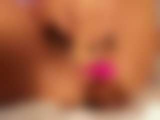 aishathornee's Live Sex Cam Show