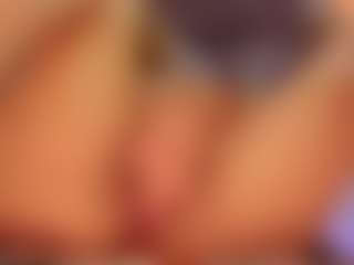 aishathornee's Live Sex Cam Show