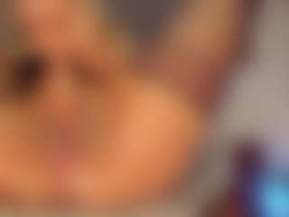 aishathornee's Live Sex Cam Show