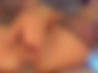 Live cam show with aishathornee - Mature on Camming Site