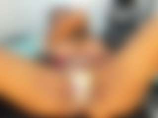Live cam show with ciaraharrys - Striptease on slutload