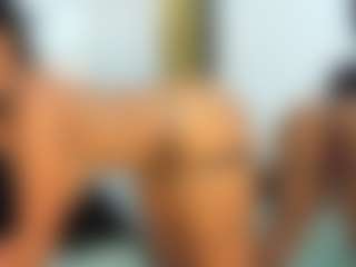 Live cam show with ciaraharrys - Black MILF on StripNow