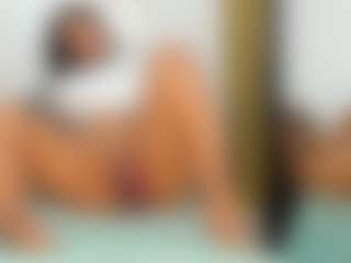 Live cam show with ciaraharrys - Athletic Teen (18+) on CamwithHer