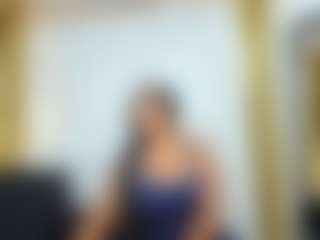 Live cam show with ciaraharrys - Ebony Teen (18+) on Camsoda