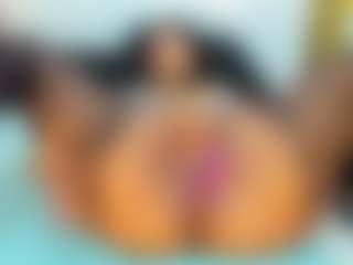 Live cam show with ciaraharrys - Latina on Sweet Sext | colombia