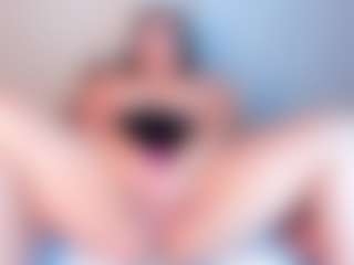 Julieta-Blue's Live Sex Cam Show
