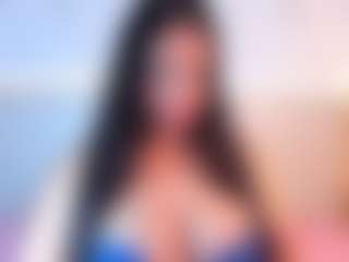 Julieta-Blue's Live Sex Cam Show