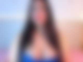 Live cam show with Julieta-Blue - Petite Teen (18+) on CamClone