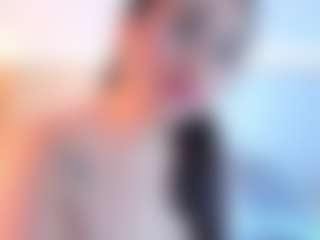 Live cam show with Julieta-Blue - Petite on Hubzter Live
