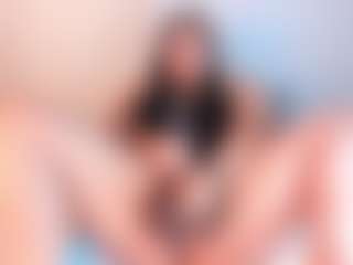 Live cam show with Julieta-Blue - Petite on Streamer API