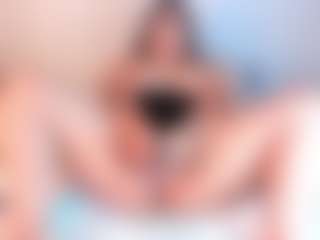 Julieta-Blue's Live Sex Cam Show