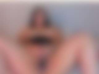 Julieta-Blue's Live Sex Cam Show
