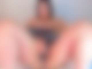 Julieta-Blue's Live Sex Cam Show