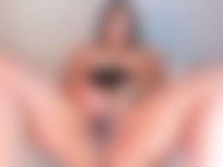 Julieta-Blue's Live Sex Cam Show