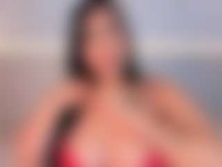 Live cam show with Julieta-Blue - Public Curvy on Nude Live Now
