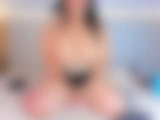 Julieta-Blue's Live Sex Cam Show