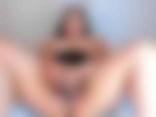 Julieta-Blue's Live Sex Cam Show