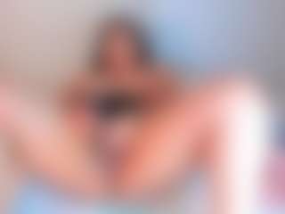 Julieta-Blue's Live Sex Cam Show