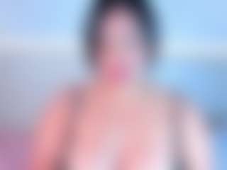 Julieta-Blue's Live Sex Cam Show