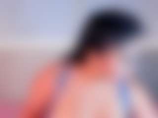 Julieta-Blue's Live Sex Cam Show