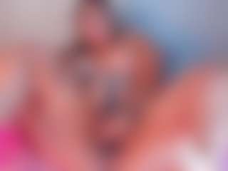 Julieta-Blue's Live Sex Cam Show