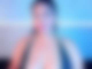 Julieta-Blue's Live Sex Cam Show