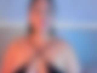 Julieta-Blue's Live Sex Cam Show