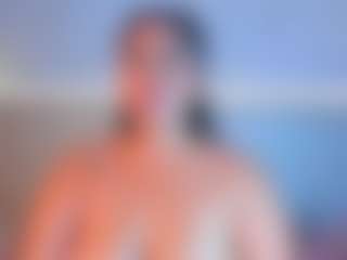 Julieta-Blue's Live Sex Cam Show