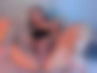 Julieta-Blue's Live Sex Cam Show