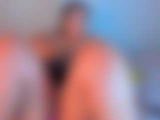 Julieta-Blue's Live Sex Cam Show