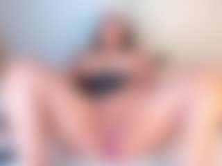 Julieta-Blue's Live Sex Cam Show
