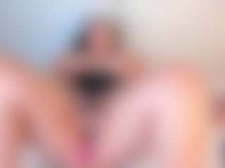 Julieta-Blue's Live Sex Cam Show