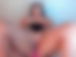 Julieta-Blue's Live Sex Cam Show