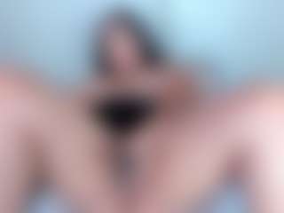Julieta-Blue's Live Sex Cam Show