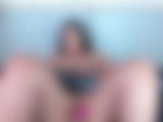 Live cam show with Julieta-Blue - Shaved Pussy on Chatstar