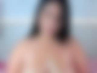 Julieta-Blue's Live Sex Cam Show
