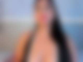 Julieta-Blue's Live Sex Cam Show