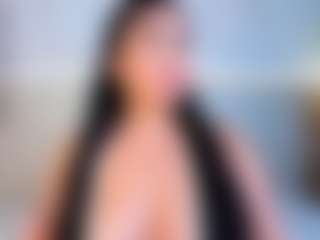Julieta-Blue's Live Sex Cam Show