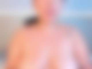 Julieta-Blue's Live Sex Cam Show