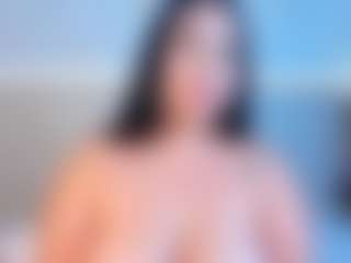 Julieta-Blue's Live Sex Cam Show