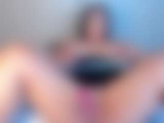 Live cam show with Julieta-Blue - BBW on 1on1-livenow