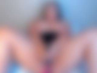 Julieta-Blue's Live Sex Cam Show