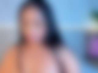 Live cam show with Julieta-Blue - Public on Camsoda