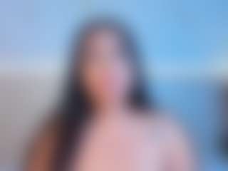 Julieta-Blue's Live Sex Cam Show