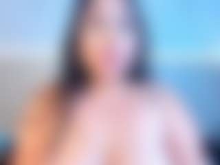 Julieta-Blue's Live Sex Cam Show