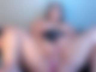 Julieta-Blue's Live Sex Cam Show